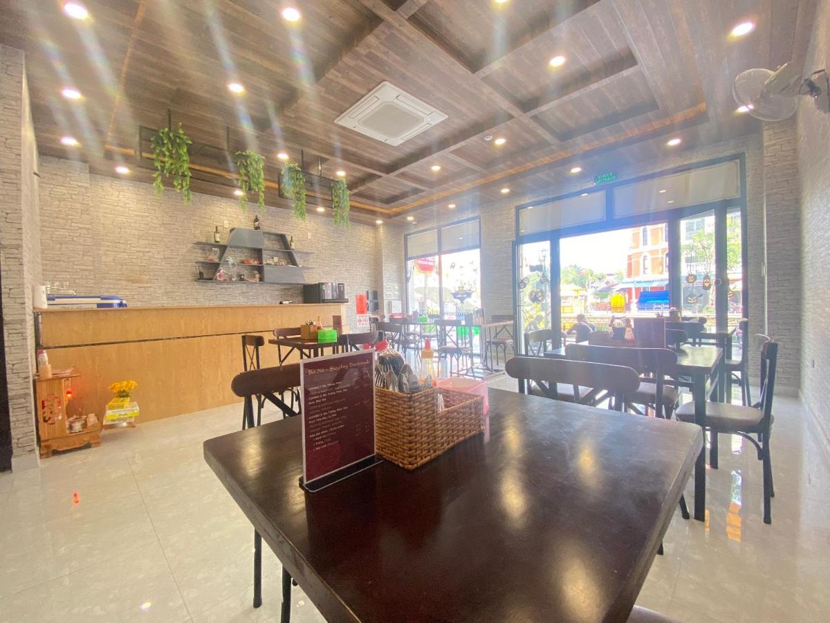 Riverside Mini Hotel Grand World Phú Quốc Exterior photo