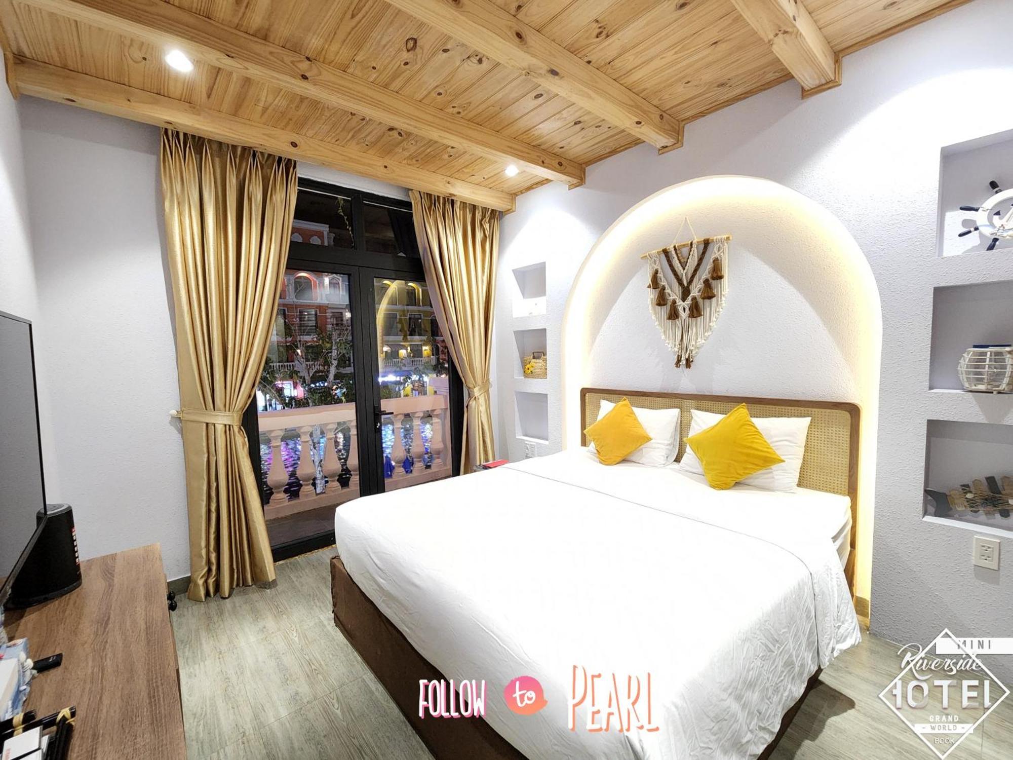 Riverside Mini Hotel Grand World Phú Quốc Exterior photo