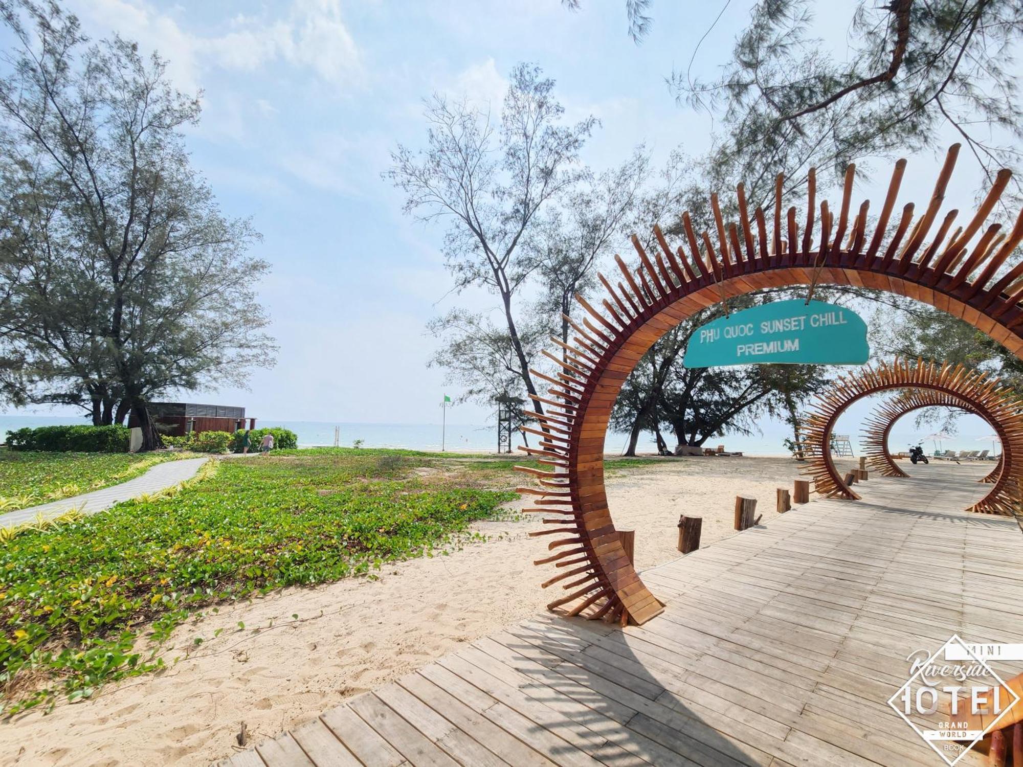 Riverside Mini Hotel Grand World Phú Quốc Exterior photo